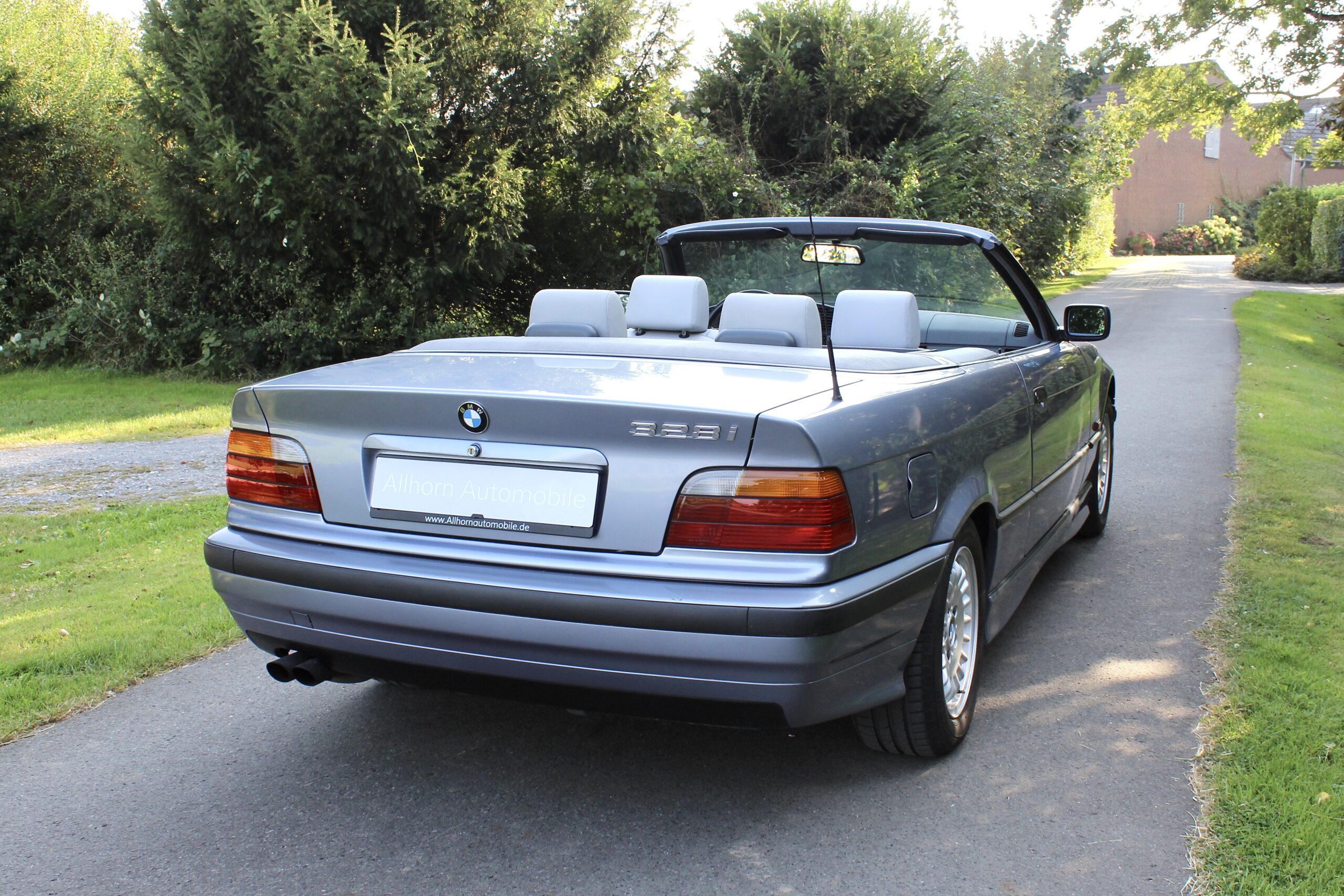 BMW E36 328i Samoa-blau Cabrio Lackierung Restaurierung Vermittlung Handel